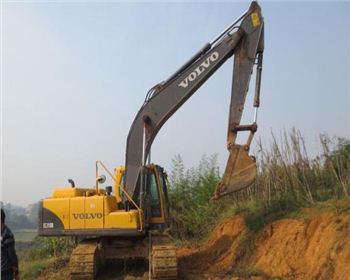 鉤機租賃行業(yè)該如何發(fā)展？