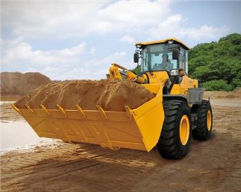 2018年1-4月推土機(jī)累計(jì)銷售3100臺(tái)，同比增長38%