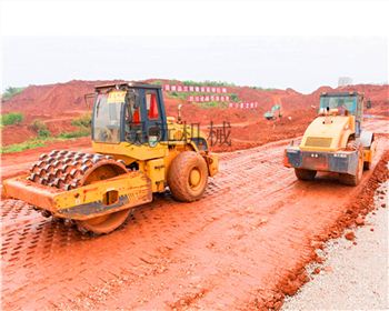 昊遠龍工22噸羊角碾