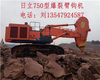 成都鉤機租賃工作現(xiàn)場