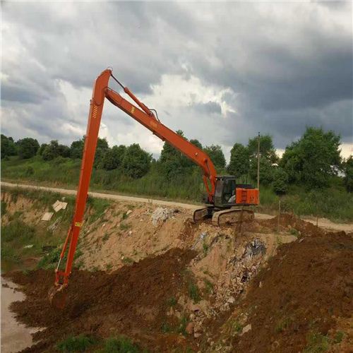 與普通挖掘機(jī)相比，長(zhǎng)臂挖掘機(jī)在施工中的優(yōu)勢(shì)在哪里？